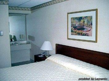 South Shore Inn