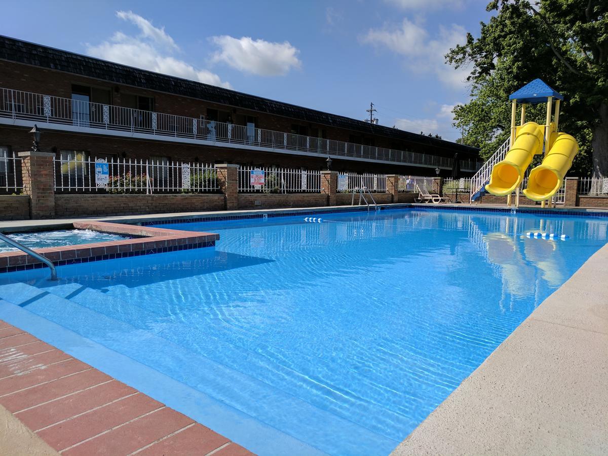 South Shore Inn