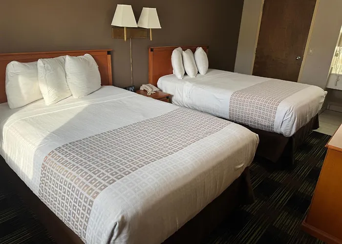 South Shore Inn